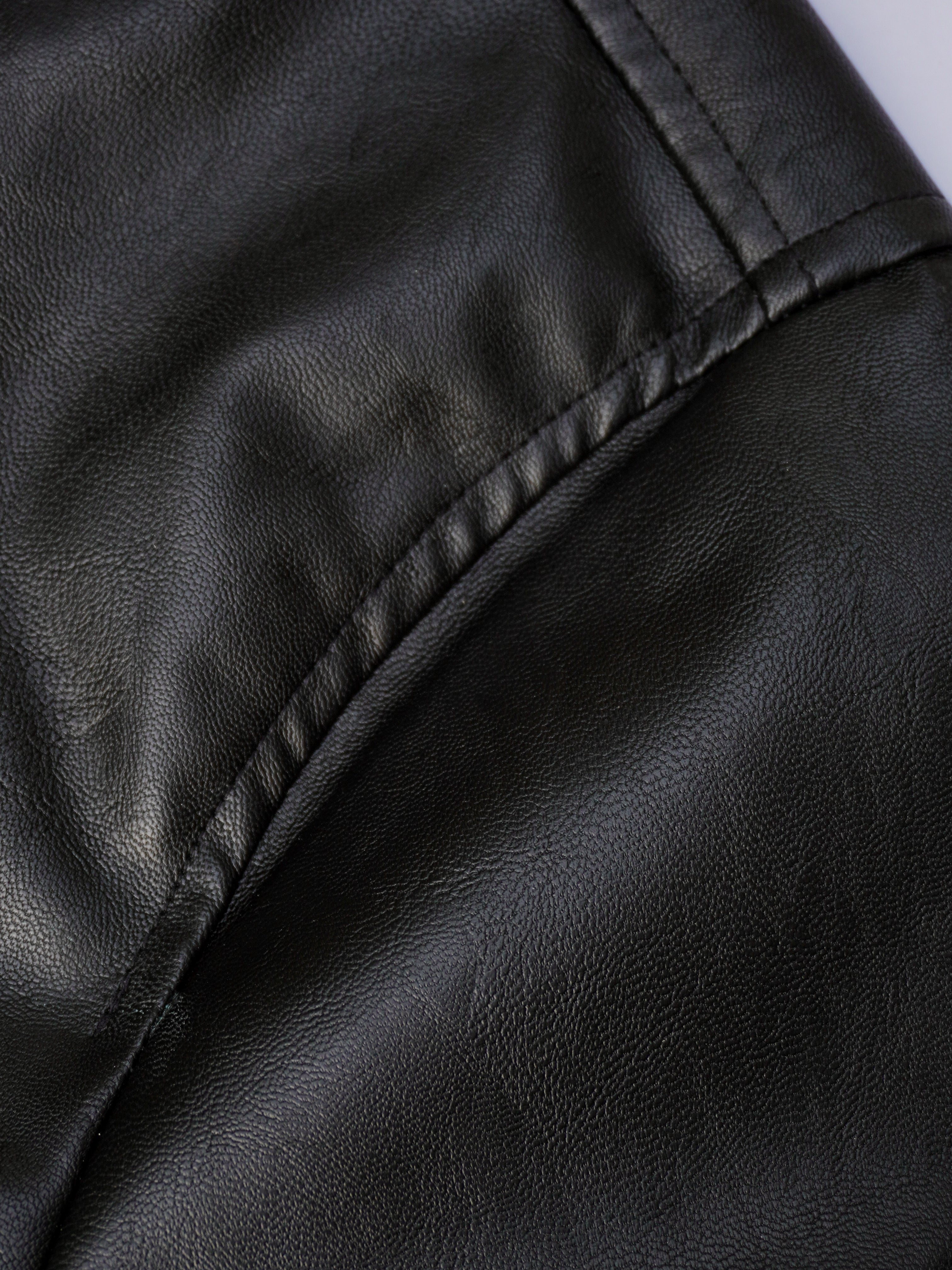 Noir Edge Heavyweight™ Leather Jacket